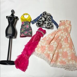 Barbie Doll Clothing Stand + Doll Clothes
Perfect for 12” dolls